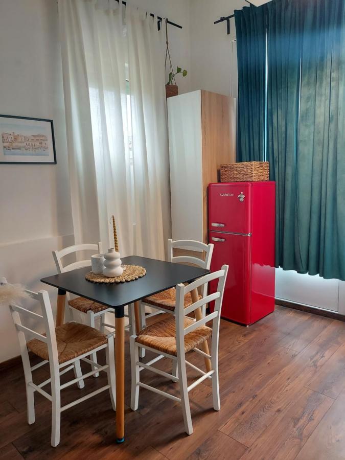 Apartment46 *